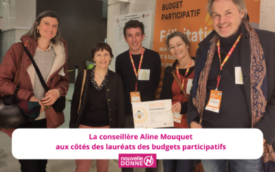 La conseillère Aline Mouquet aux côtés des lauréats des budgets participatifs